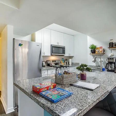 Lovely Comfort Uptown Condo For Houston Trip. 외부 사진