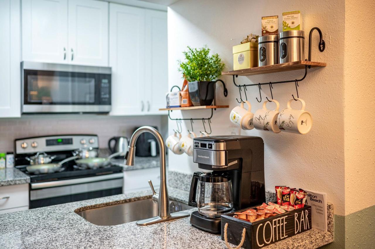 Lovely Comfort Uptown Condo For Houston Trip. 외부 사진