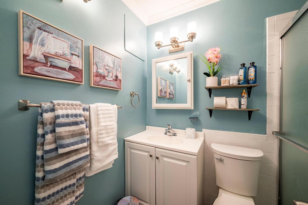 Lovely Comfort Uptown Condo For Houston Trip. 외부 사진