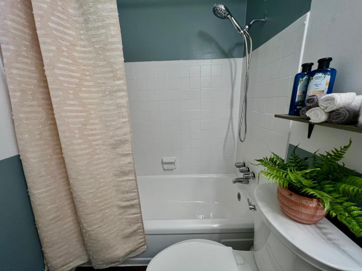 Lovely Comfort Uptown Condo For Houston Trip. 외부 사진