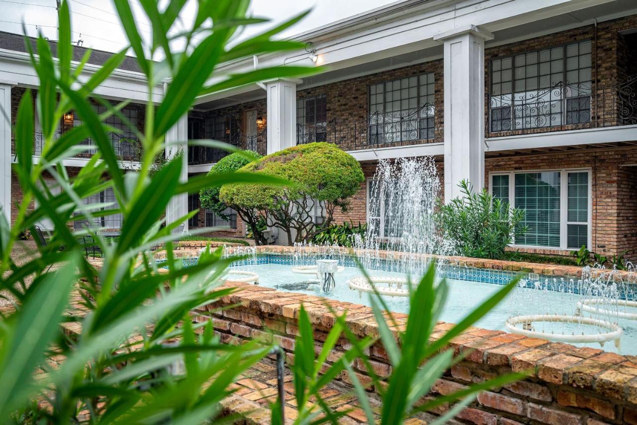 Lovely Comfort Uptown Condo For Houston Trip. 외부 사진