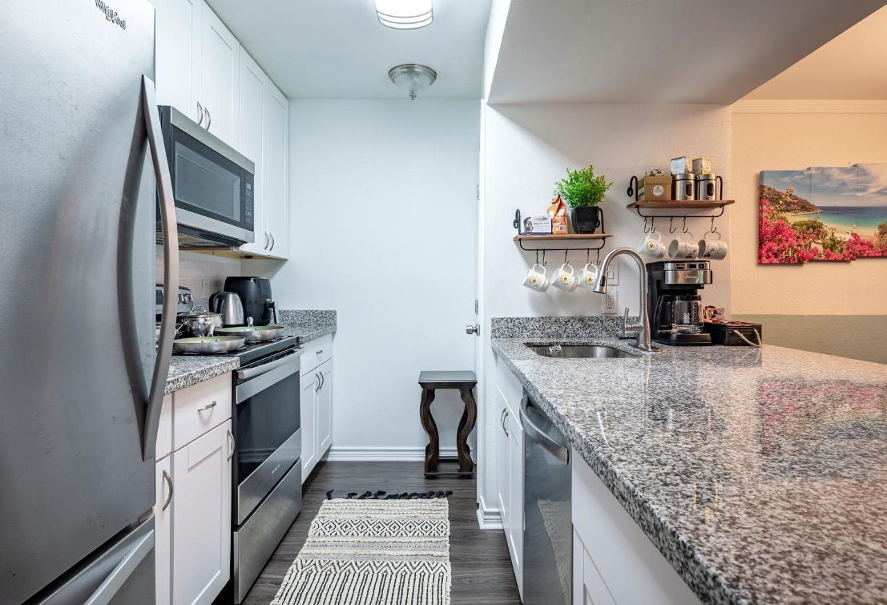 Lovely Comfort Uptown Condo For Houston Trip. 외부 사진