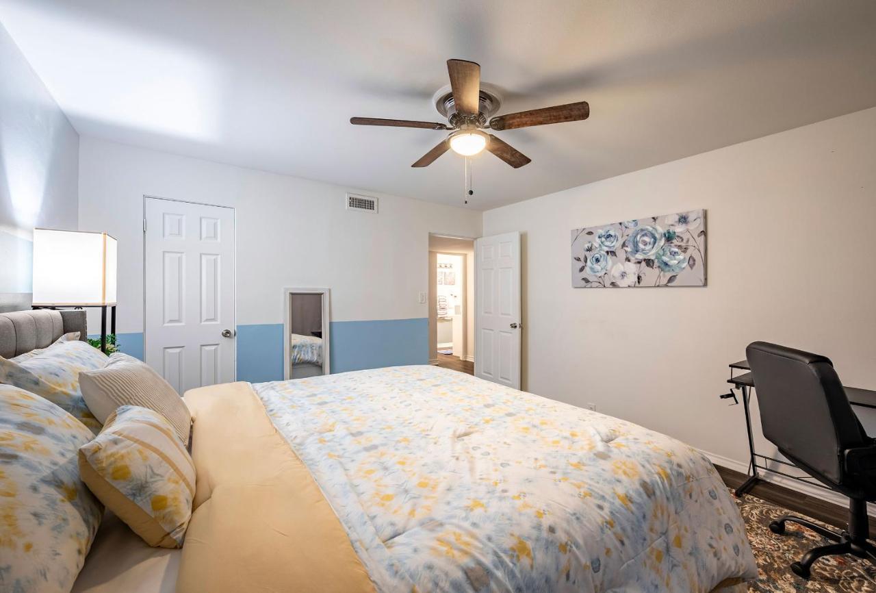 Lovely Comfort Uptown Condo For Houston Trip. 외부 사진