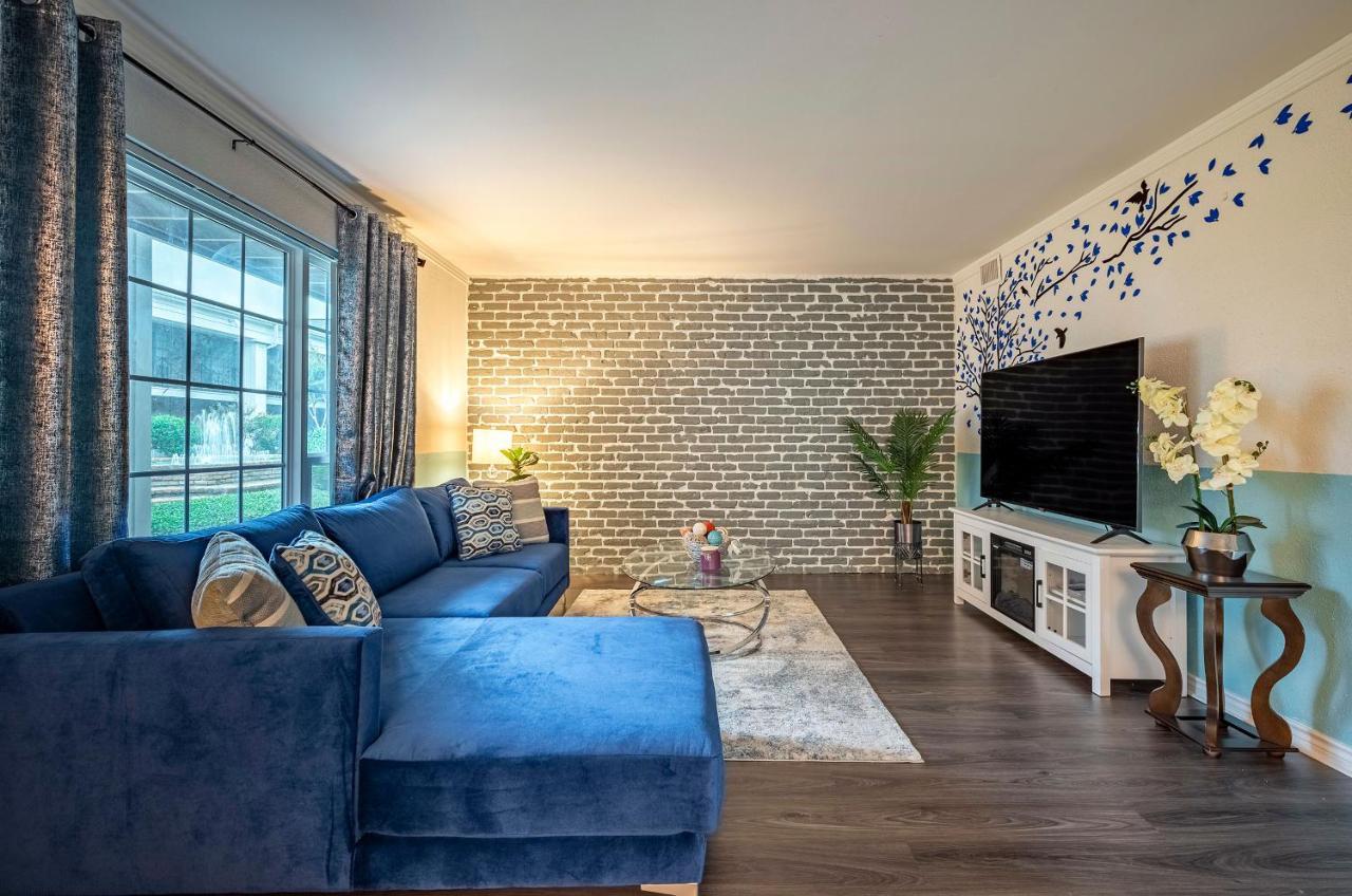 Lovely Comfort Uptown Condo For Houston Trip. 외부 사진