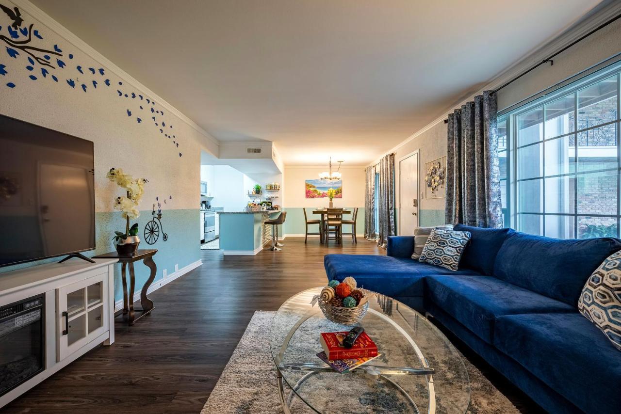 Lovely Comfort Uptown Condo For Houston Trip. 외부 사진